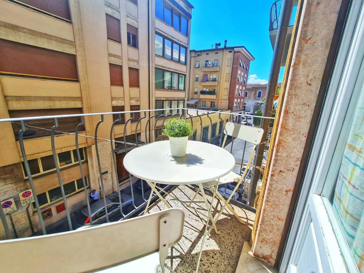 Lc Rooms Pisa Eksteriør bilde